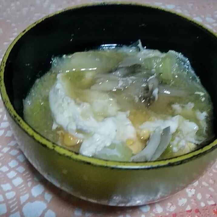 白菜マイタケたまごの味噌汁